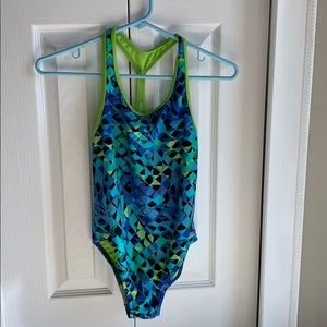 Girls swimsuit